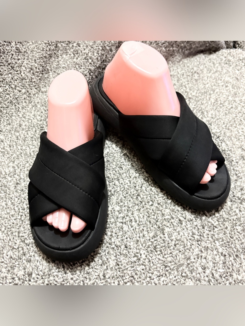 Toms Women Alpargata Mallow Crossover Slide Flat Sandal Black Sz 8 Puffy Fabric